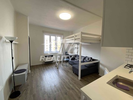 Pronájem bytu 1+KK, 27,1m2, zařízen, Petrohradská, Praha 10 Vršovice - Fotka 5