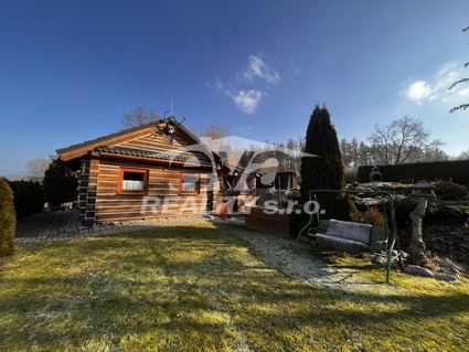 Prodej pozemku 3.335m2 s chatou 24m2 v obci Ohrazenice - Karlovka - Fotka 1