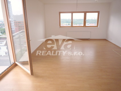 Pronájem bytu 2kk 74m2 s balkónem 5,5m2 - Fotka 1