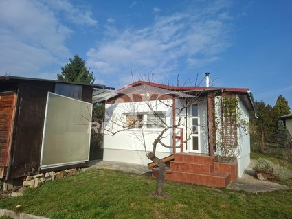 Prodej chaty 24m2, zahrada 300m2, v ul. Na Rybářce, Praha - Sedlec  - Fotka 17