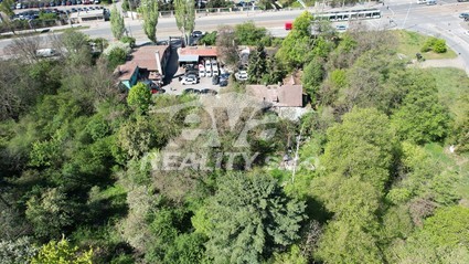 Prodej podílu 1/2 na pozemku a stavbách o celkové výměře 6152m2, Chodovská ul., Praha 4 - Fotka 3