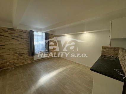 Ateliér 2kk, 46,9m2, v atraktivní lokalitě Praha 7 - Holešovice, ulice Malá Plynární. - Fotka 20